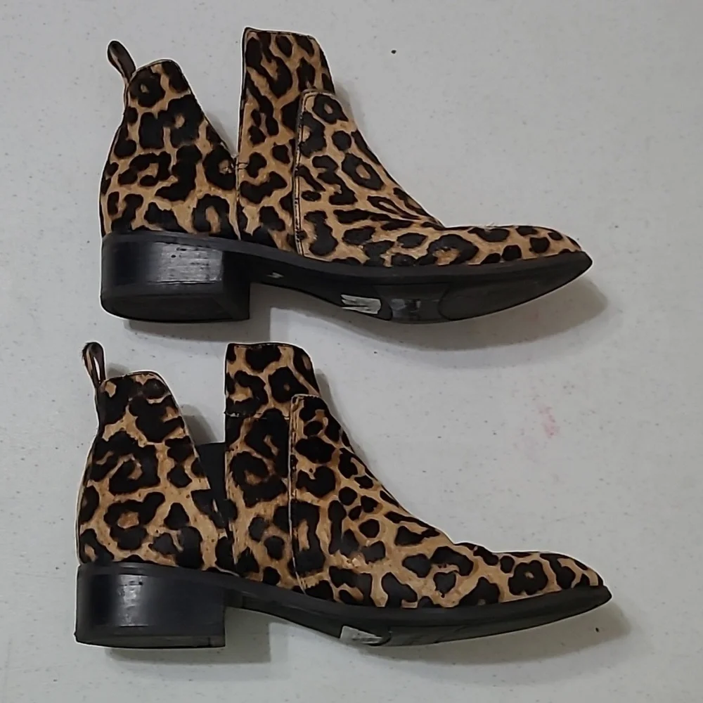 Franco Sarto women's animal print/fur ankle boots size 7.5